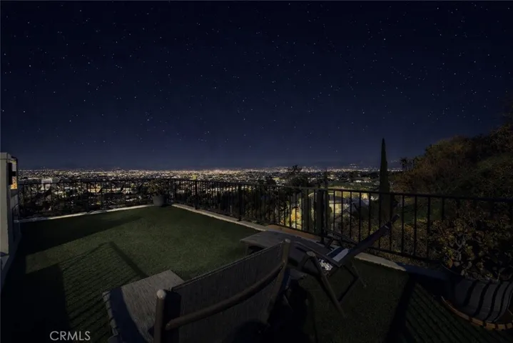 3952 Oakfield Drive, Sherman Oaks, California 91423