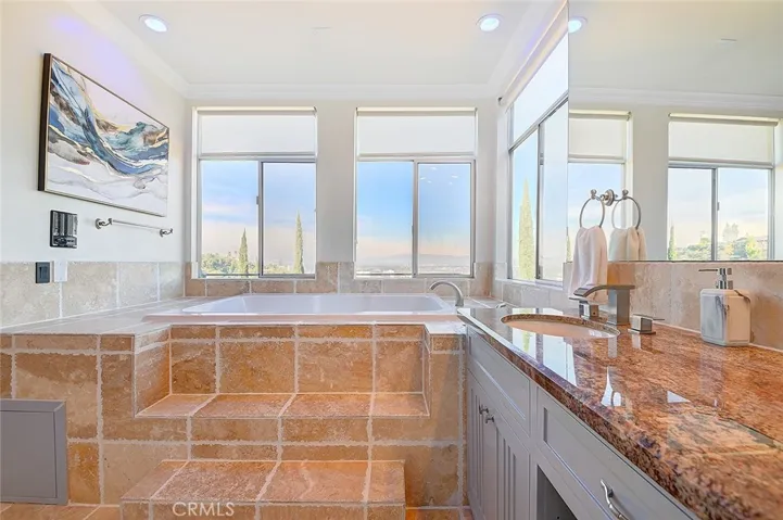 3952 Oakfield Drive, Sherman Oaks, California 91423