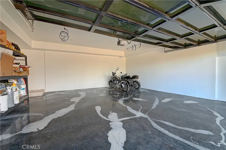 3952 Oakfield Drive, Sherman Oaks, California 91423