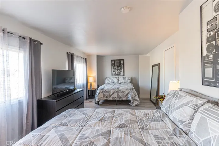 Guest bedroom