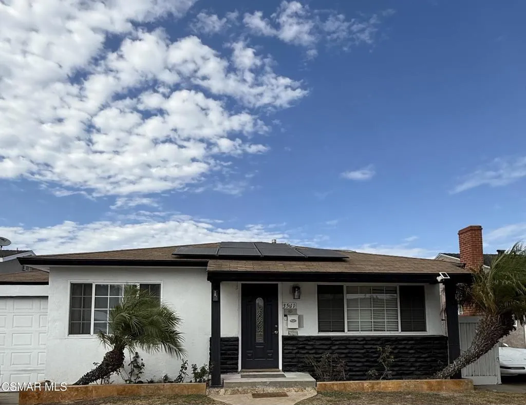 3511 W 118th Place, Inglewood, California 90303 home-pic-1
