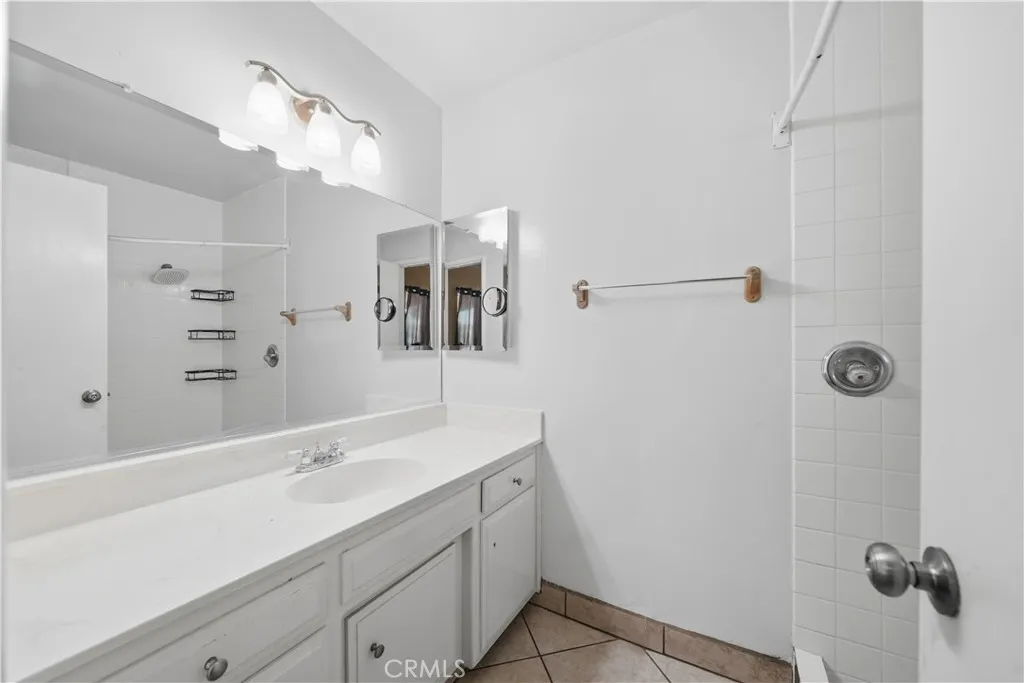 41050 Johnston Ave, Hemet, California 92544 home-pic-25