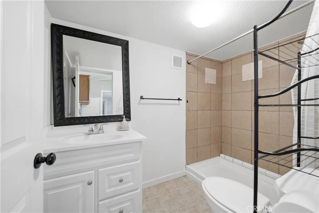 41050 Johnston Ave, Hemet, California 92544 home-pic-31