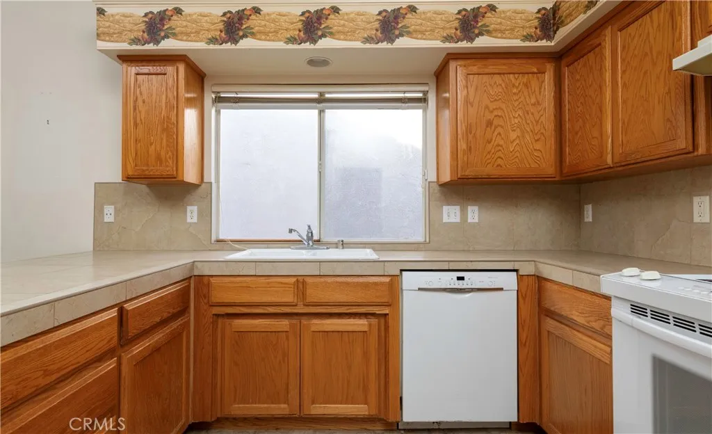 4514 W Oswego, Fresno, California 93722 home-pic-13