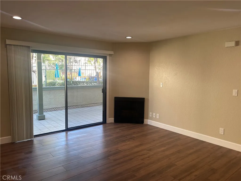 3580 W Sweetbay Court B, Anaheim, California 92804 home-pic-19