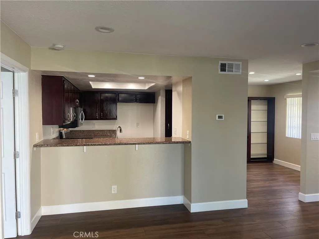 3580 W Sweetbay Court B, Anaheim, California 92804 home-pic-15
