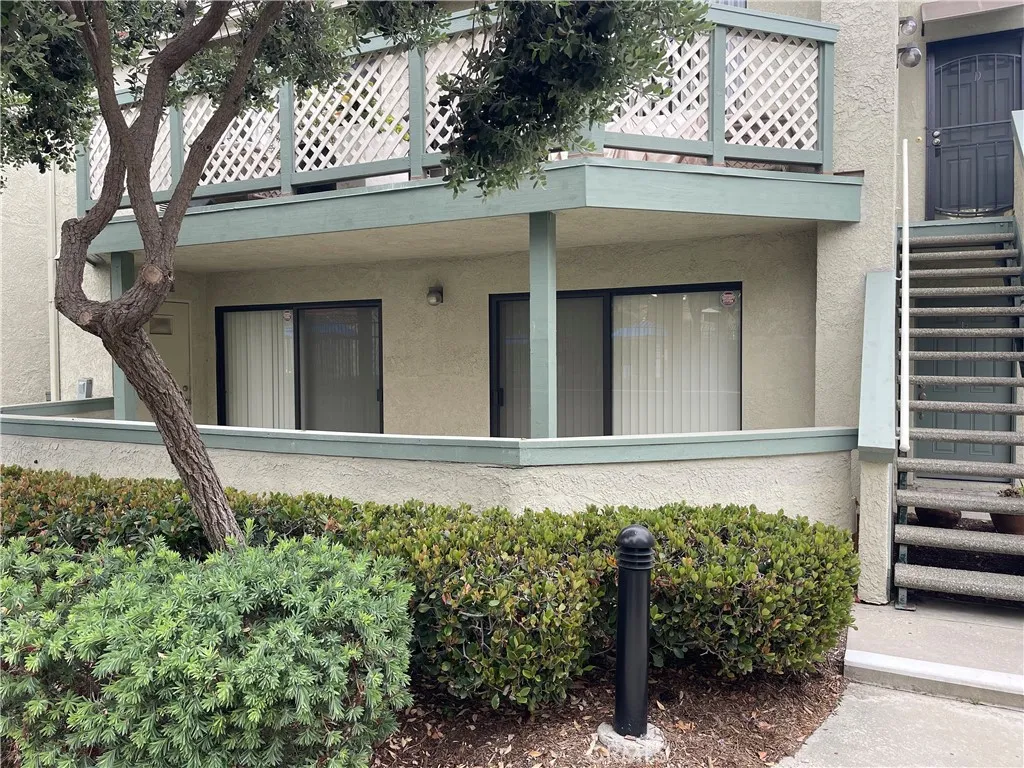 3580 W Sweetbay Court B, Anaheim, California 92804 home-pic-2