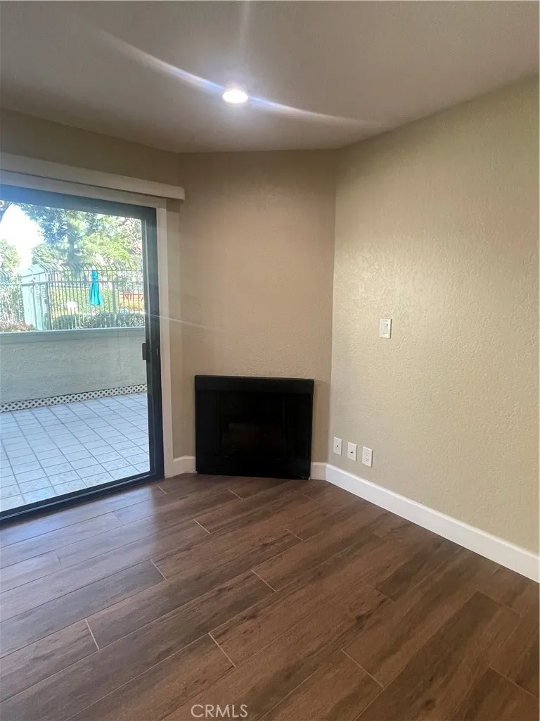 3580 W Sweetbay Court B, Anaheim, California 92804 home-pic-21
