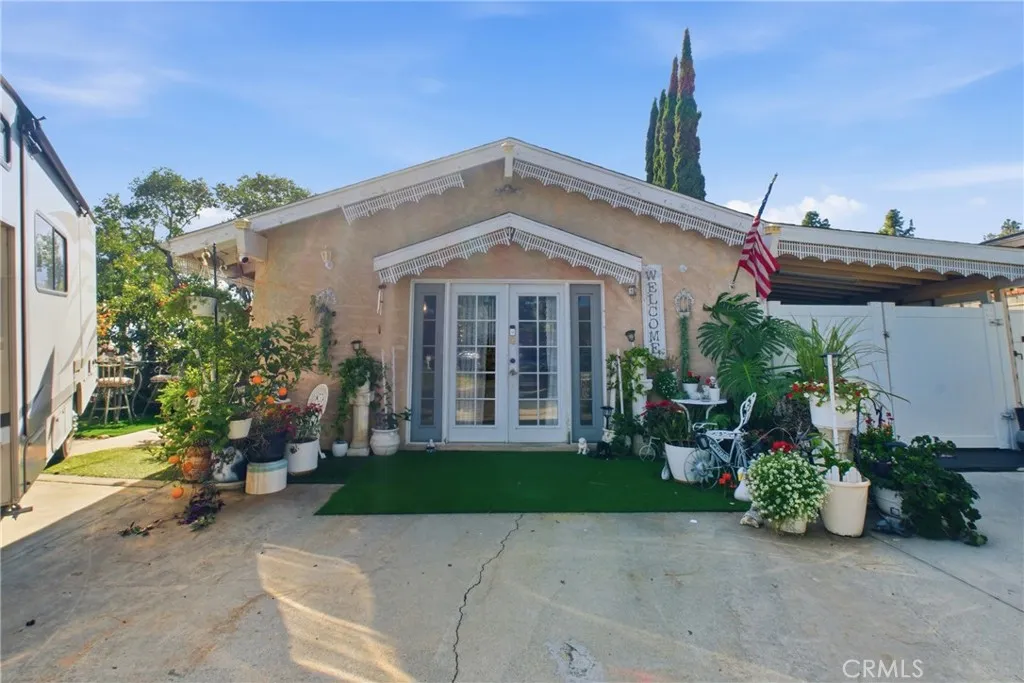 12011 Jouett Street, Sylmar, California 91342 home-pic-3