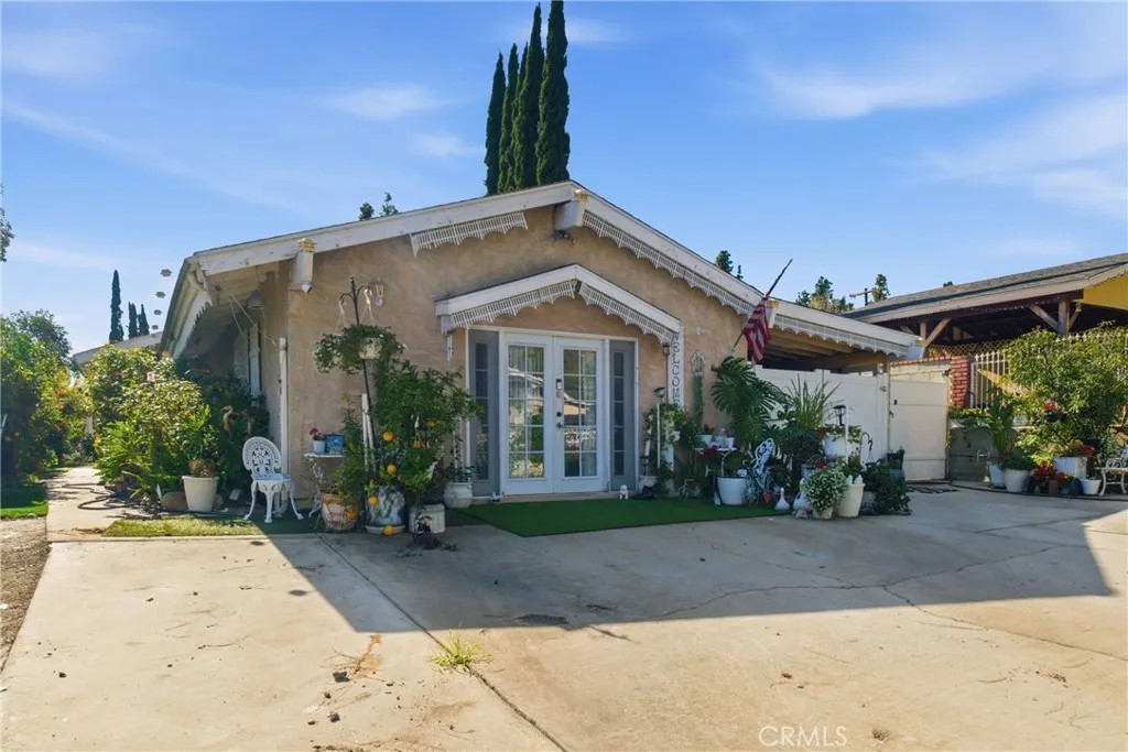 12011 Jouett Street, Sylmar, California 91342 home-pic-2