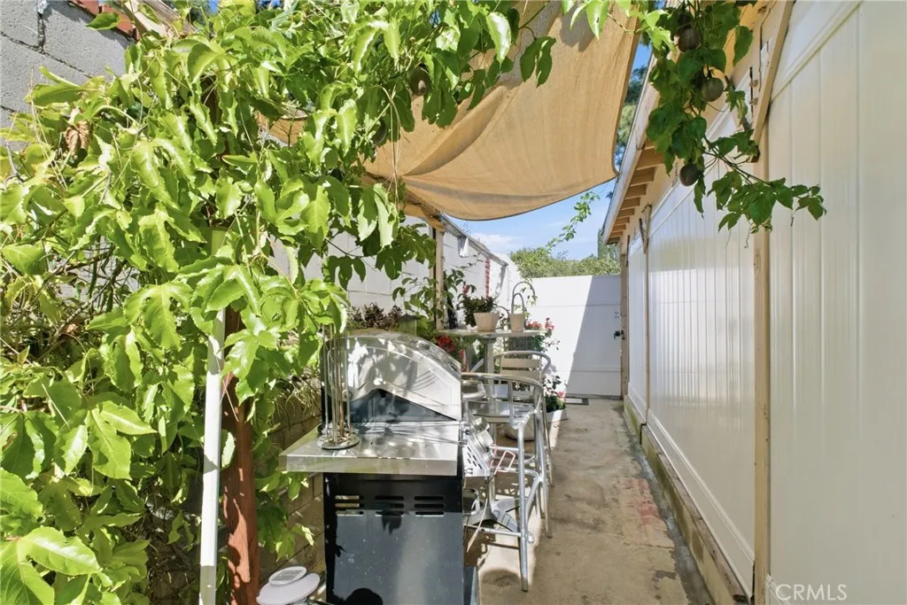 12011 Jouett Street, Sylmar, California 91342 home-pic-23