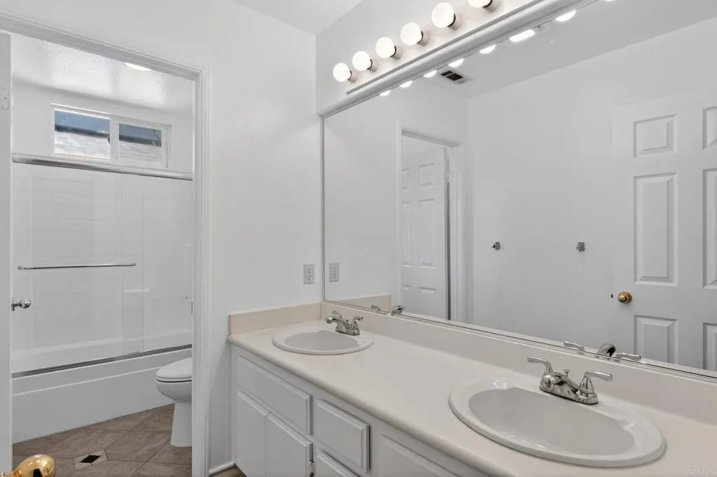 2776 W Canyon Avenue, San Diego, California 92123 home-pic-17