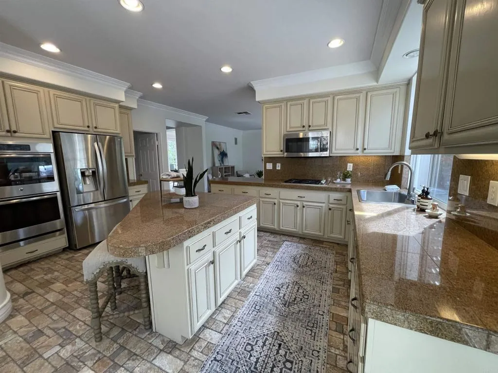 2776 W Canyon Avenue, San Diego, California 92123 home-pic-33