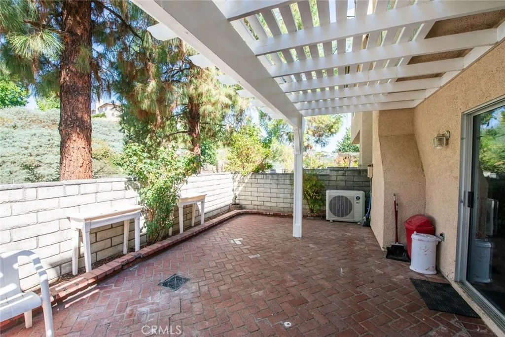28415 Seco Canyon, Saugus, California 91390 home-pic-12