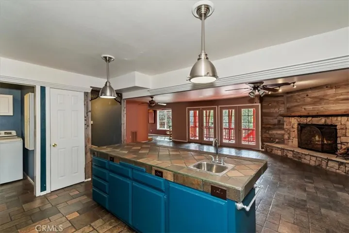 495 Zuger Court, Crestline, California 92325
