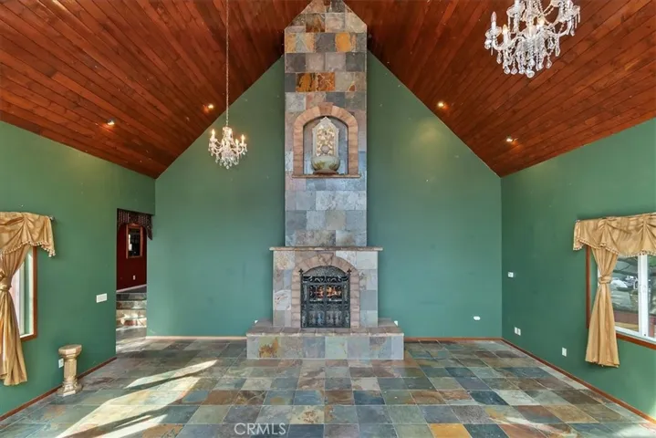 495 Zuger Court, Crestline, California 92325