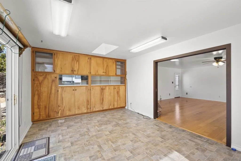 4617 Schaumberg Pl, Bonita, California 91902 home-pic-20