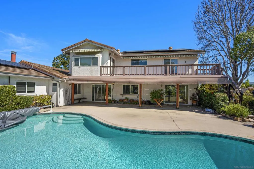 4617 Schaumberg Pl, Bonita, California 91902 home-pic-37