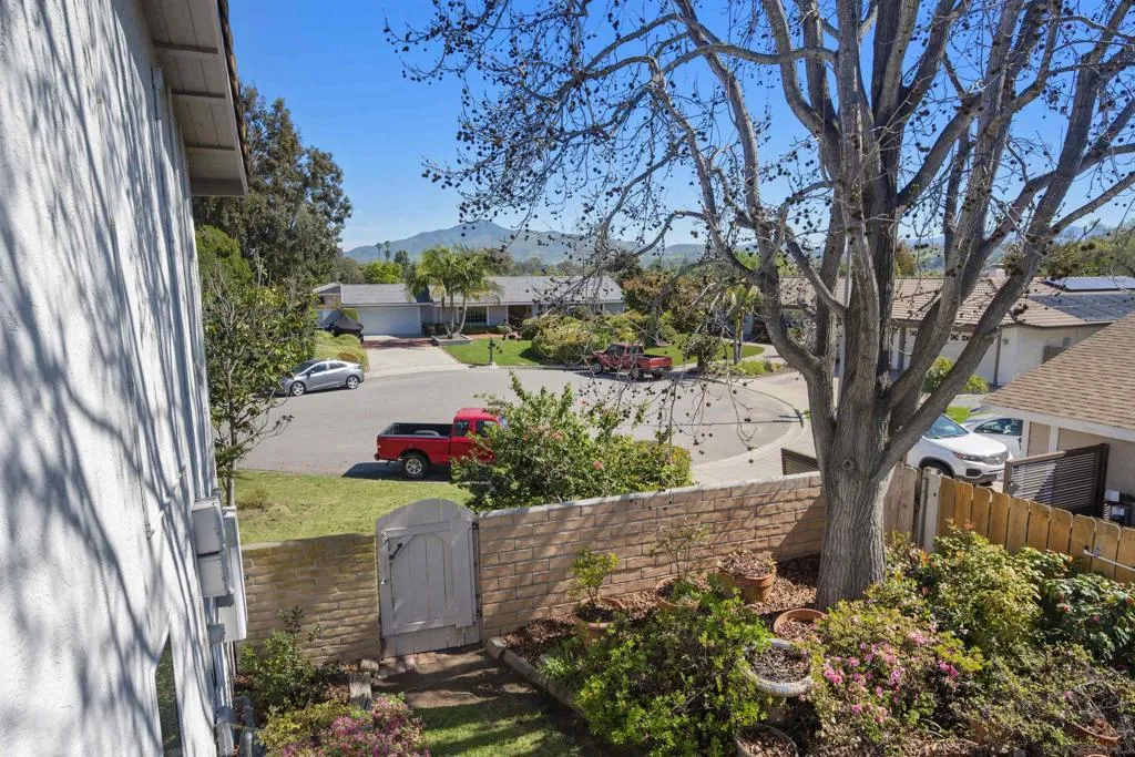 4617 Schaumberg Pl, Bonita, California 91902 home-pic-27