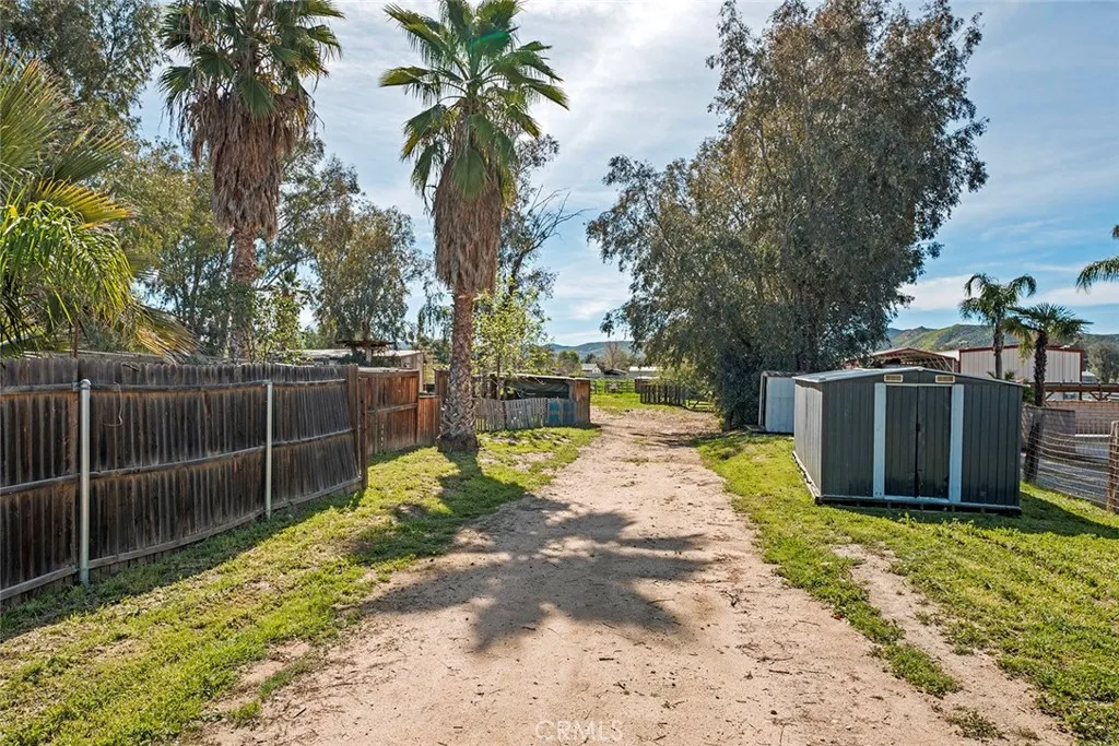 40069 Newport, Hemet, California 92543 home-pic-39