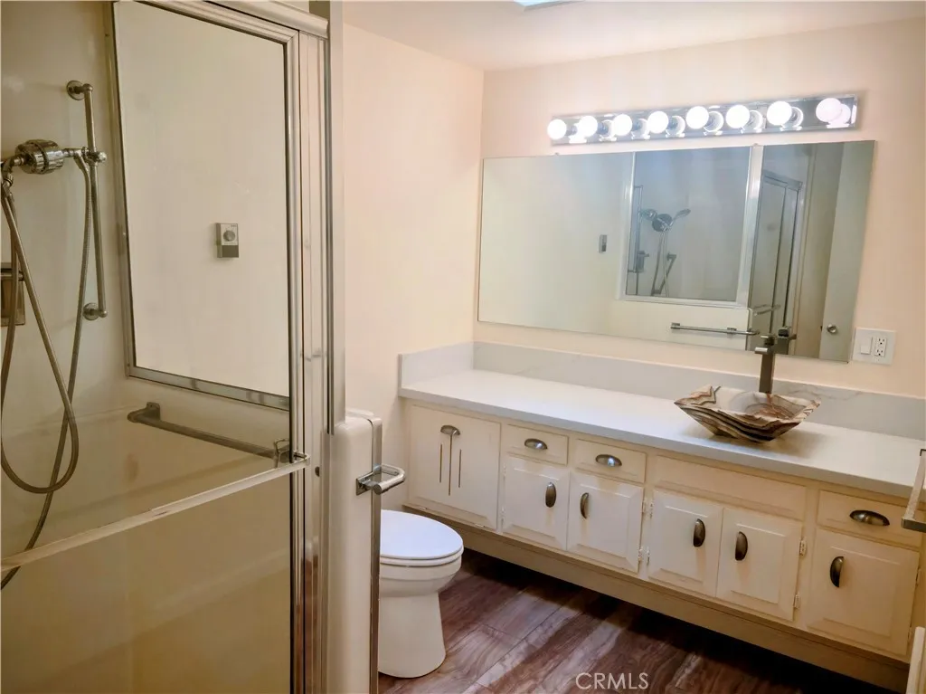 13920 Thunderbird Drive, Seal Beach, California 90740 home-pic-13