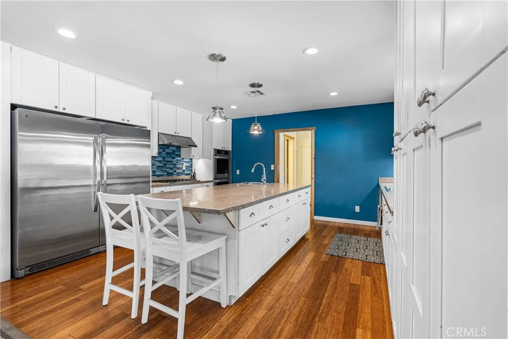 11223 White Oak Avenue, Granada Hills, California 91344 home-pic-9