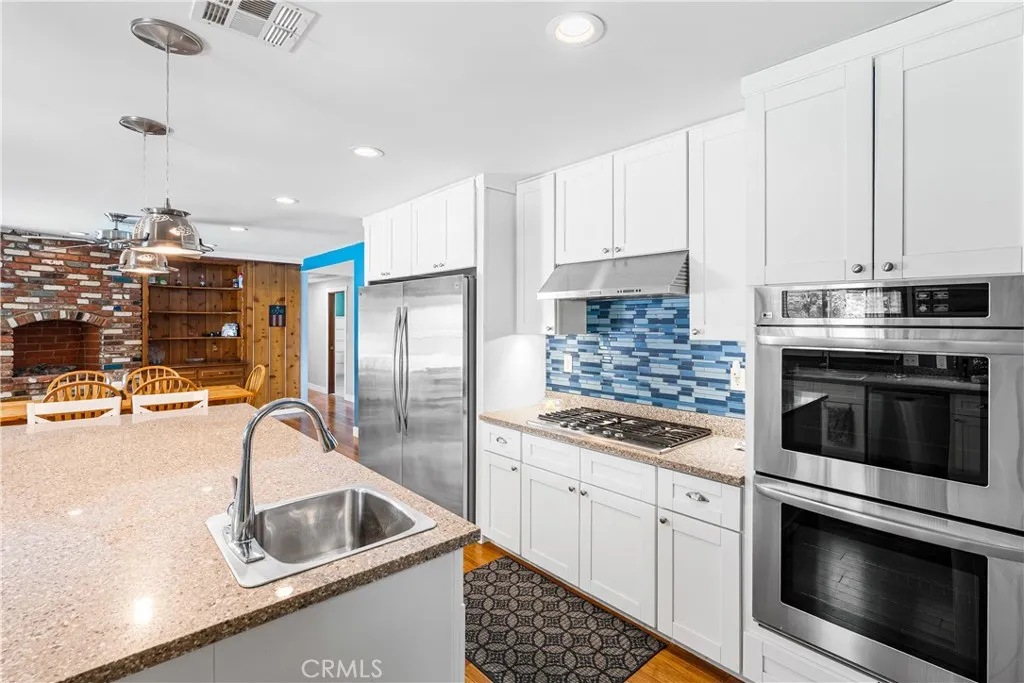 11223 White Oak Avenue, Granada Hills, California 91344 home-pic-11