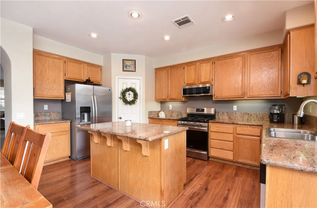 23809 Barberry Place, Murrieta, California 92562 home-pic-8
