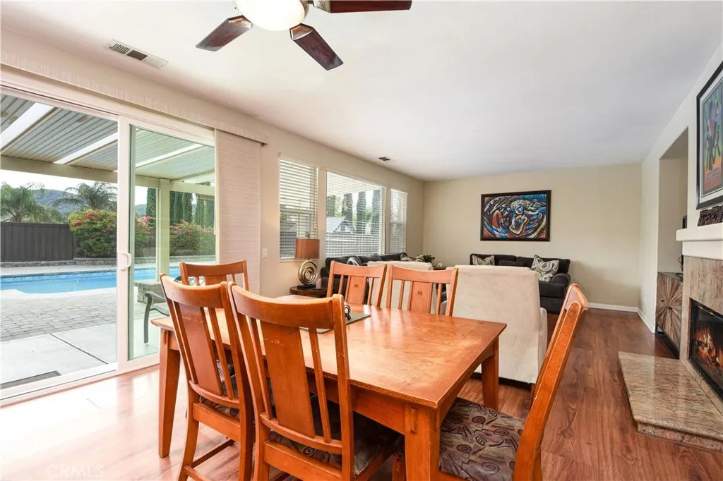 23809 Barberry Place, Murrieta, California 92562 home-pic-10