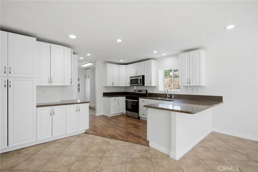38595 Carolbee, Temecula, California 92592 home-pic-14