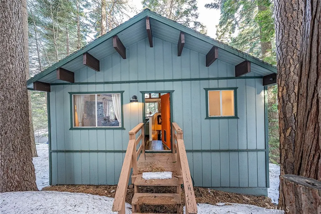28349 Larchmont, Lake Arrowhead, California 92352 home-pic-25