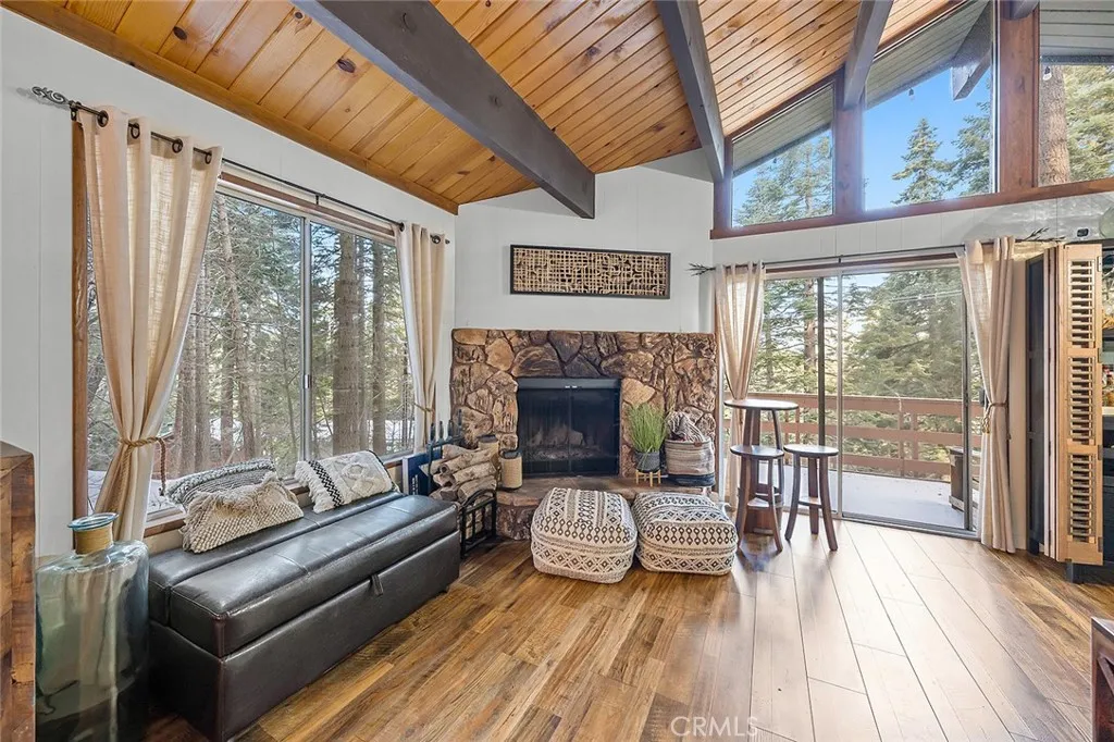 28349 Larchmont, Lake Arrowhead, California 92352 home-pic-14