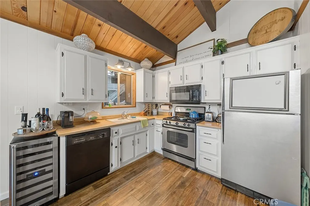 28349 Larchmont, Lake Arrowhead, California 92352 home-pic-17