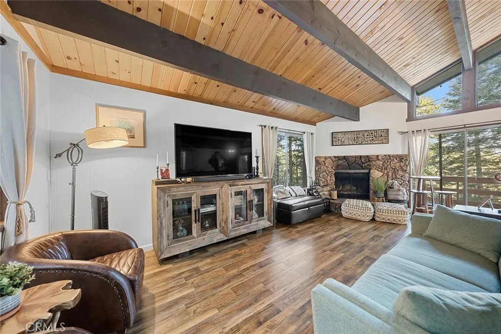28349 Larchmont, Lake Arrowhead, California 92352 home-pic-10