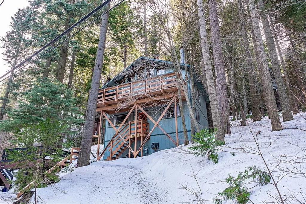28349 Larchmont, Lake Arrowhead, California 92352 home-pic-3