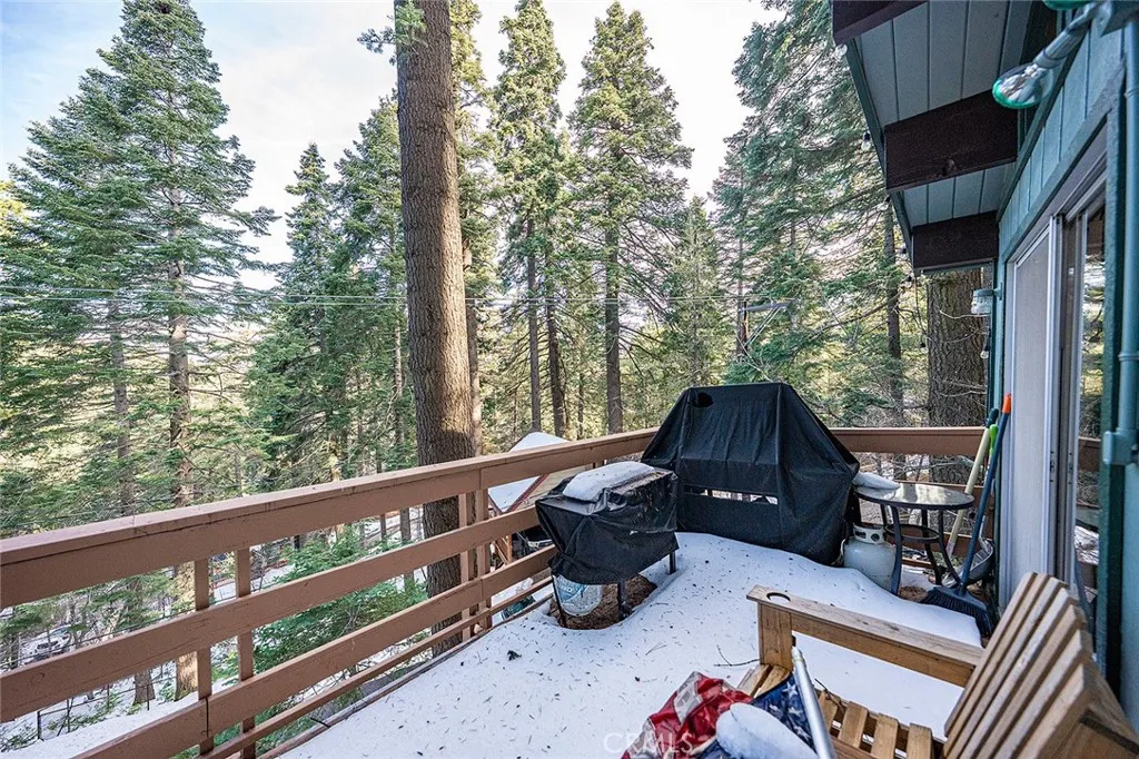28349 Larchmont, Lake Arrowhead, California 92352 home-pic-22