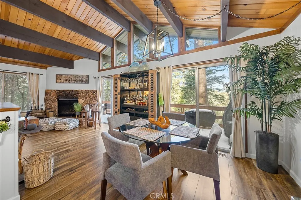 28349 Larchmont, Lake Arrowhead, California 92352 home-pic-20