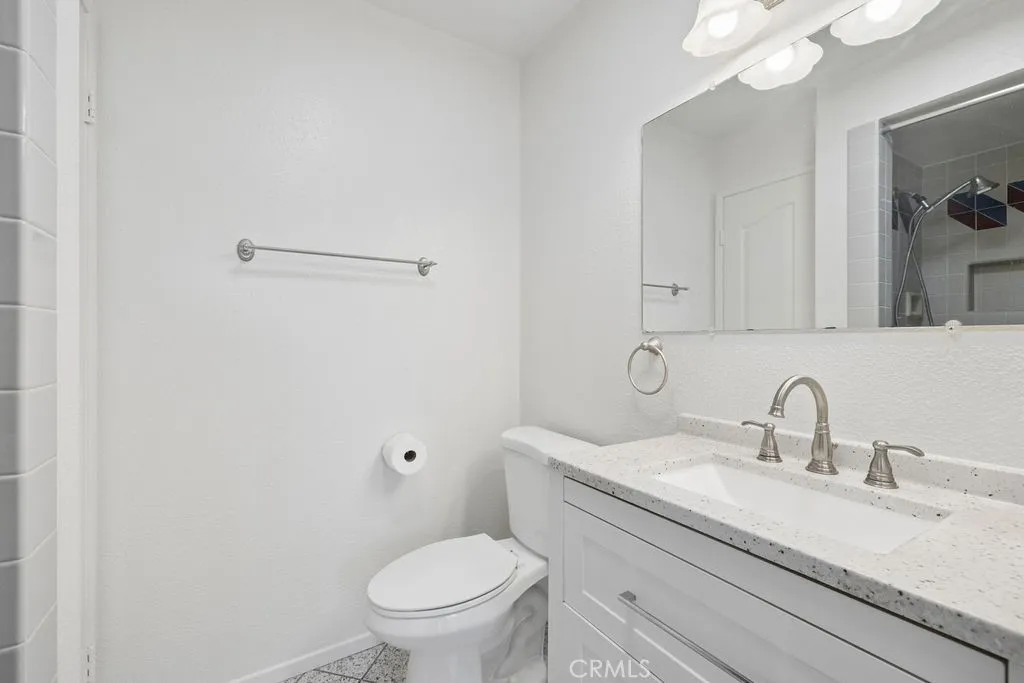 20823 Norwalk Boulevard 26, Lakewood, California 90715 home-pic-19