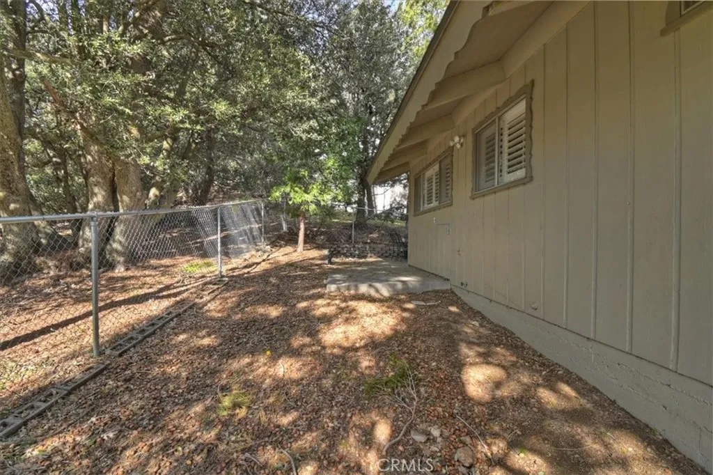 370 Weisshorn, Crestline, California 92325 home-pic-32