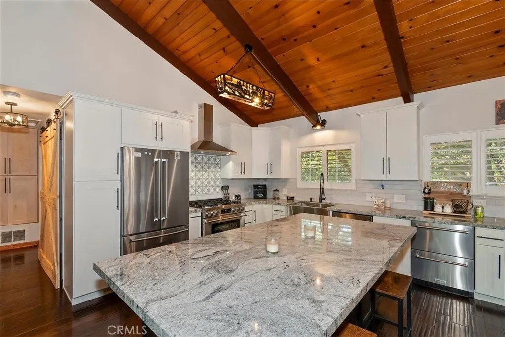 370 Weisshorn, Crestline, California 92325 home-pic-11