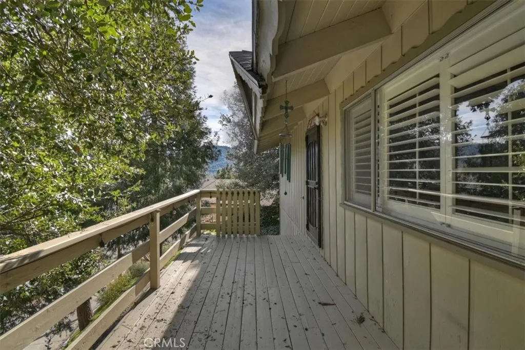 370 Weisshorn, Crestline, California 92325 home-pic-27
