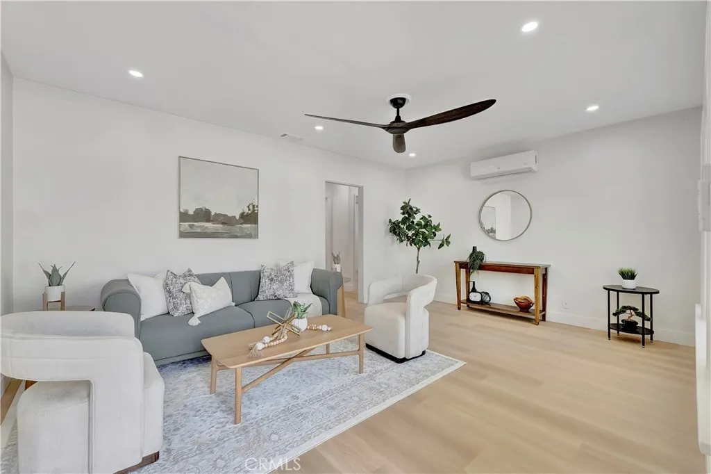 1046 E Mardina, West Covina, California 91790 home-pic-15