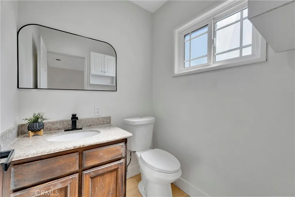 1046 E Mardina, West Covina, California 91790 home-pic-22