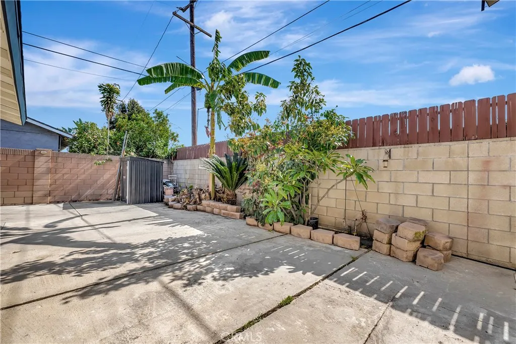 1046 E Mardina, West Covina, California 91790 home-pic-33