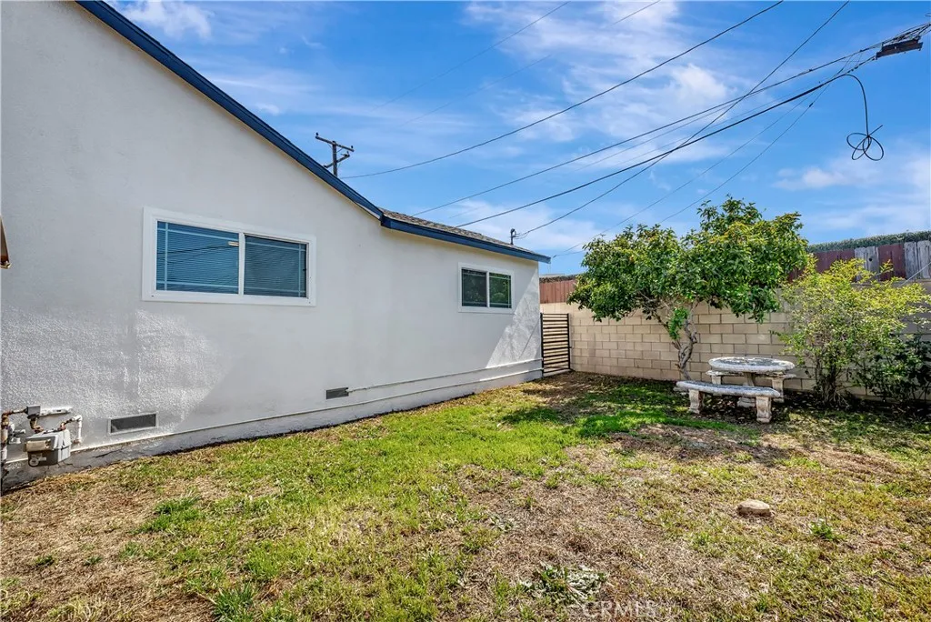 1046 E Mardina, West Covina, California 91790 home-pic-31