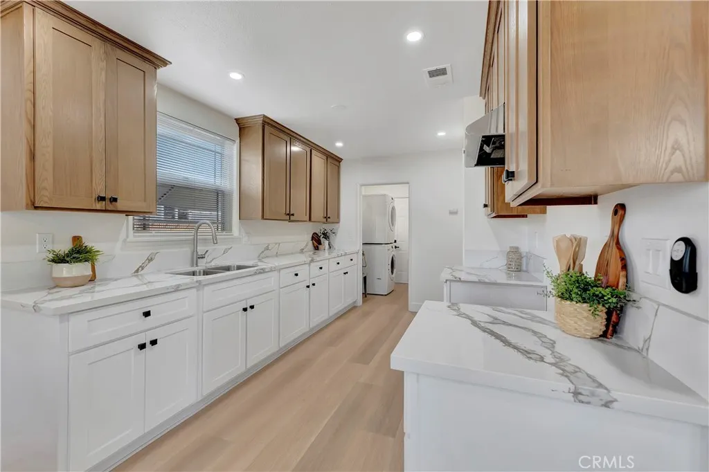 1046 E Mardina, West Covina, California 91790 home-pic-11