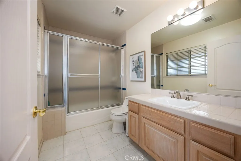 7775 E Bridgewood, Anaheim, California 92808 home-pic-45