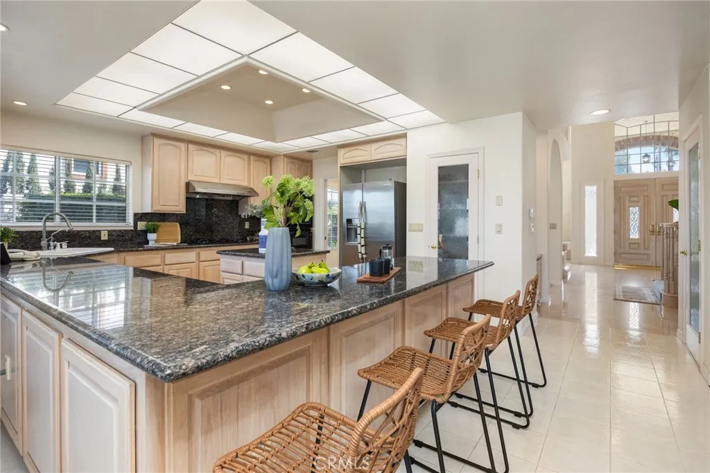 7775 E Bridgewood, Anaheim, California 92808 home-pic-12