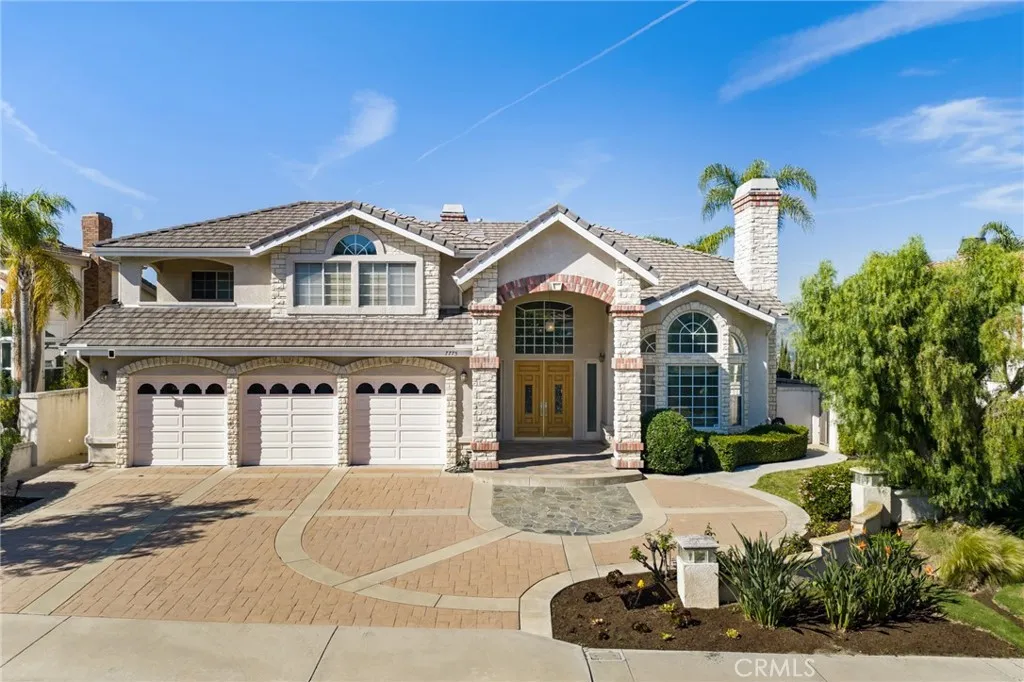 7775 E Bridgewood, Anaheim, California 92808 home-pic-1