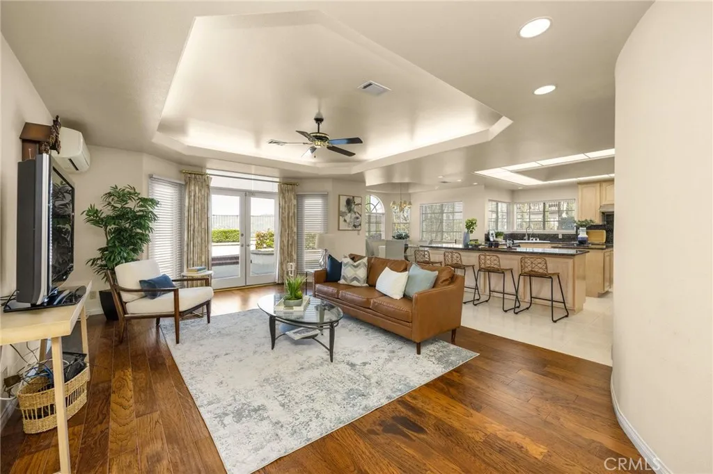 7775 E Bridgewood, Anaheim, California 92808 home-pic-15